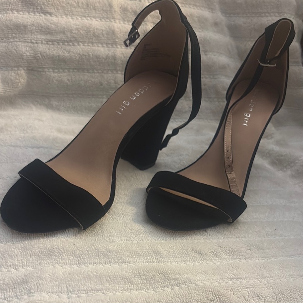 Madden Girl Black Ankle Strap Heels